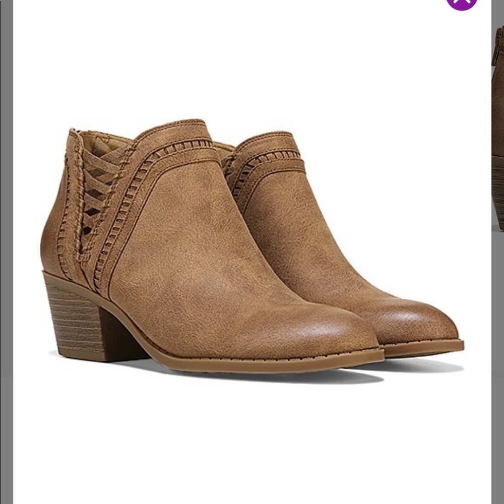 Fergalious Bizzy booties sand size 8